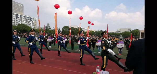 bwin必赢国旗班入场.jpg bwin必赢国旗班入场.jpg